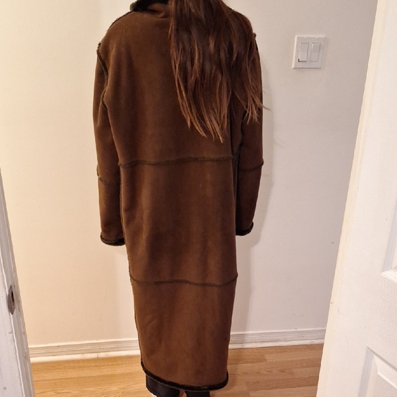 Pizzazz Black Faux Fur Jacket - Picture 4 of 4